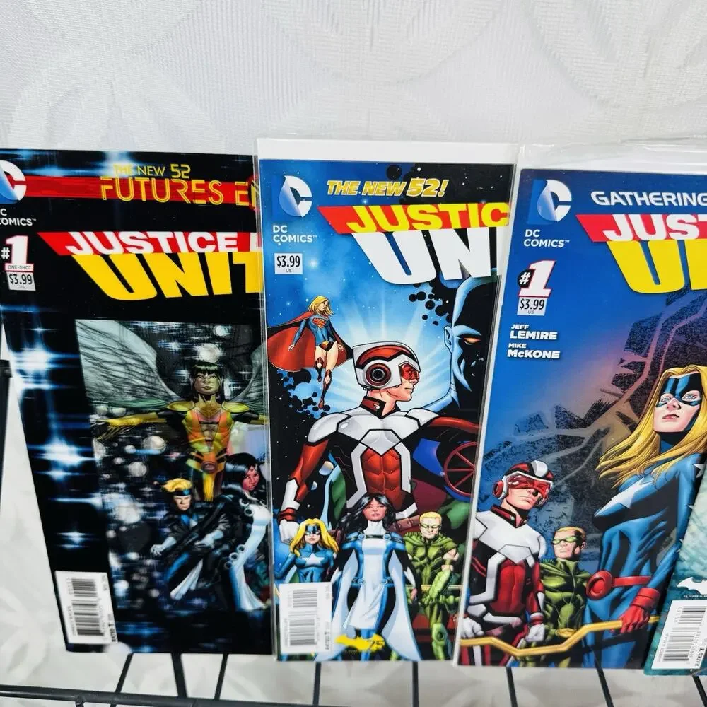 Justice League International 1-2 4-12 Annual 1 JL United 0-1 3 5‎ 6 9 Futurs End